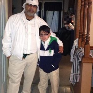 Meet your Posher, Carlos